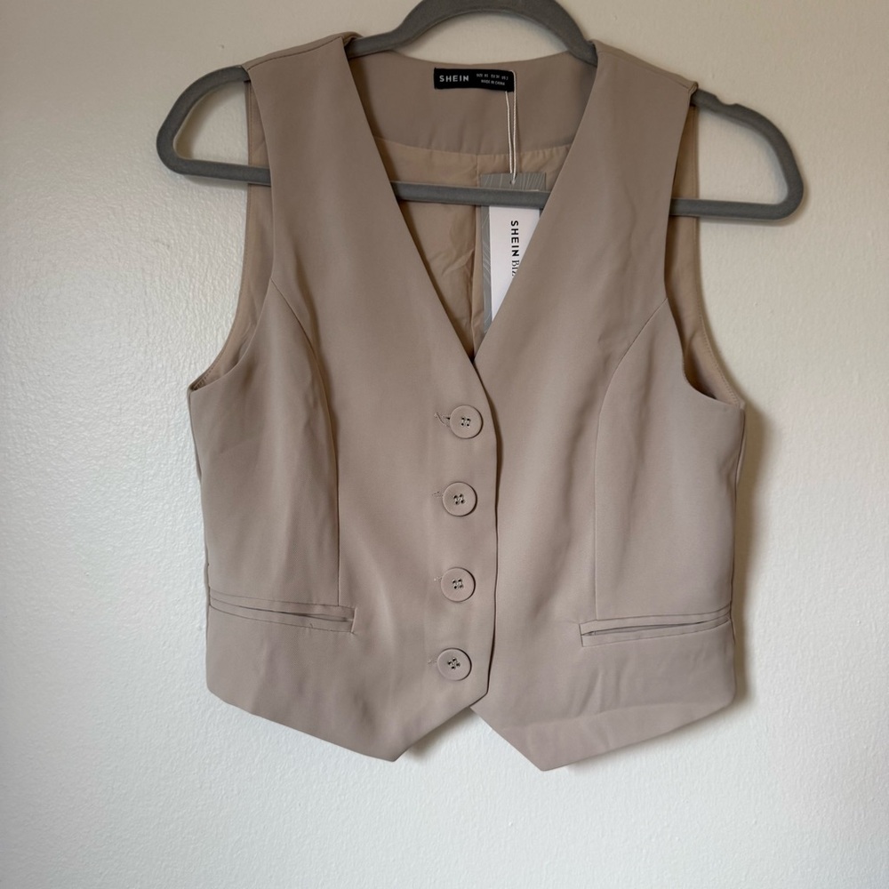 SHEIN Neutral Taupe V-Neck Button Vest